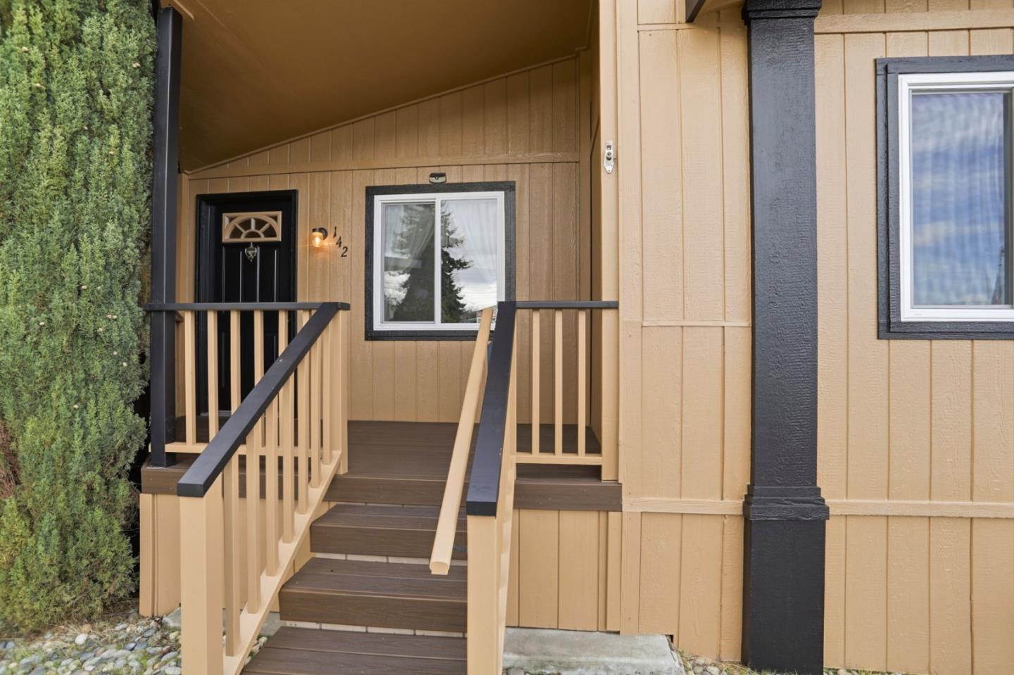 Detail Gallery Image 5 of 37 For 1220 Tasman Dr #142,  Sunnyvale,  CA 94089 - 3 Beds | 2 Baths