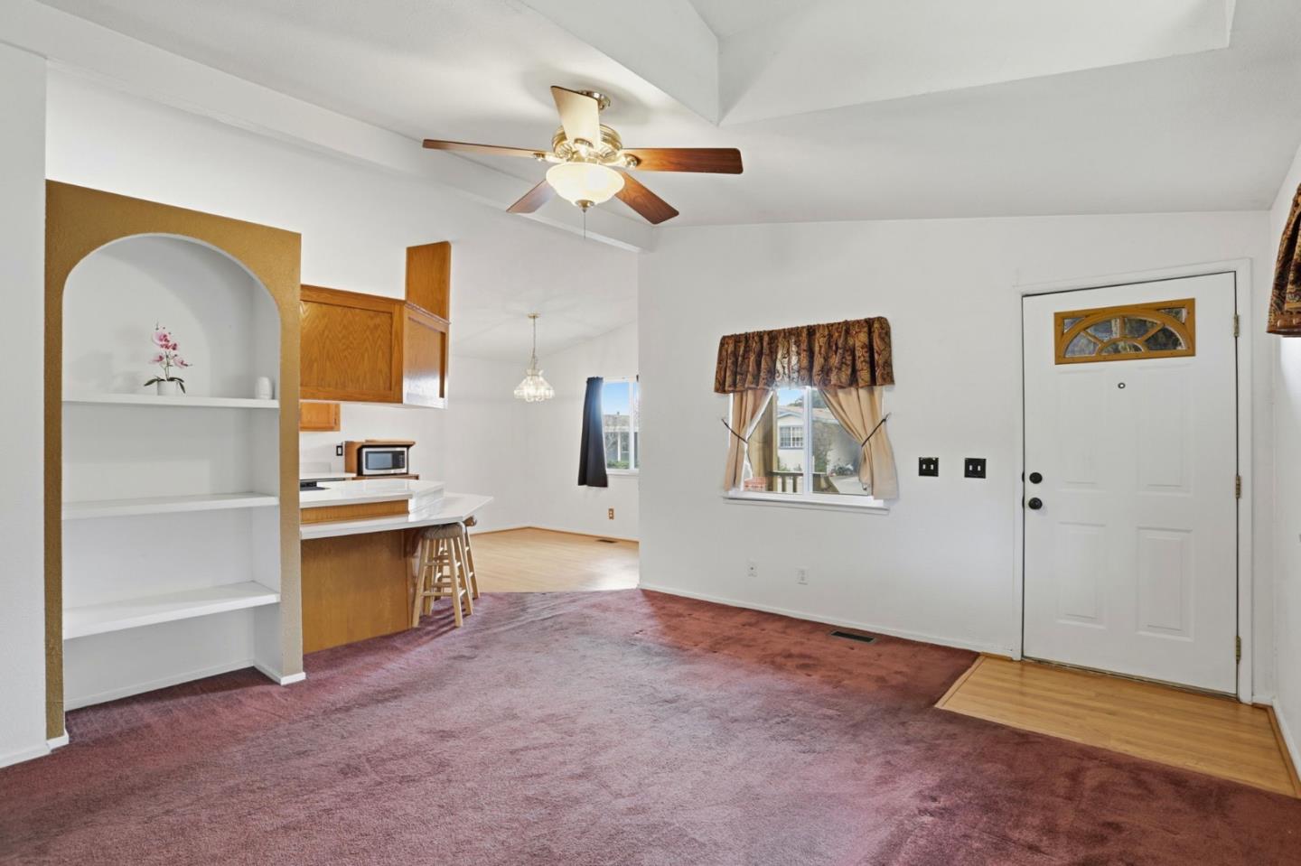 Detail Gallery Image 9 of 37 For 1220 Tasman Dr #142,  Sunnyvale,  CA 94089 - 3 Beds | 2 Baths