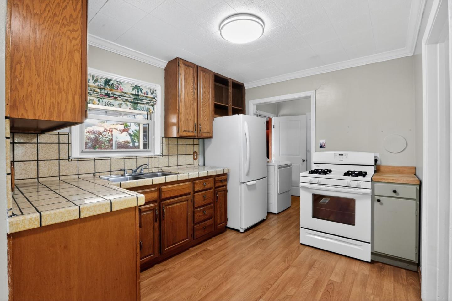 Detail Gallery Image 11 of 20 For 77 Sunnyslope Ave, San Jose,  CA 95127 - 2 Beds | 1 Baths