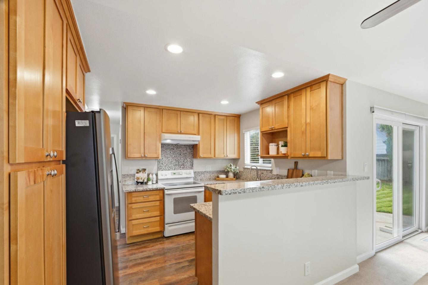 Detail Gallery Image 14 of 44 For 2045 Treewood Ln, San Jose,  CA 95132 - 5 Beds | 2/1 Baths