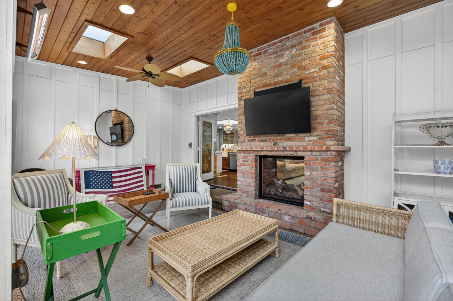 Detail Gallery Image 43 of 62 For 2477 Westgate Ave, San Jose,  CA 95125 - 4 Beds | 3/1 Baths