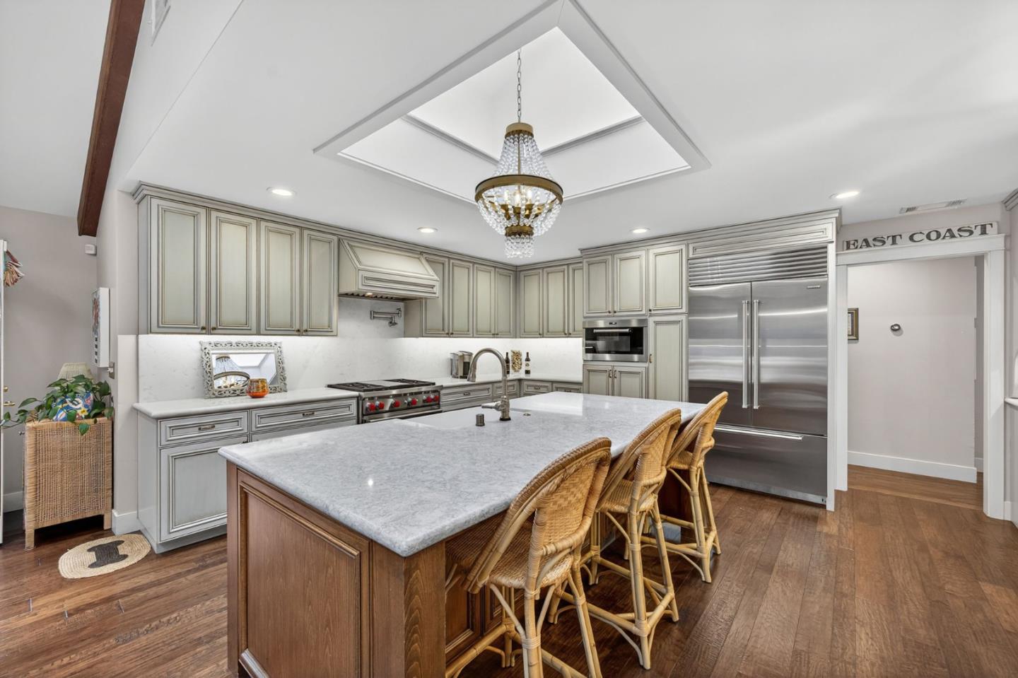 Detail Gallery Image 8 of 62 For 2477 Westgate Ave, San Jose,  CA 95125 - 4 Beds | 3/1 Baths