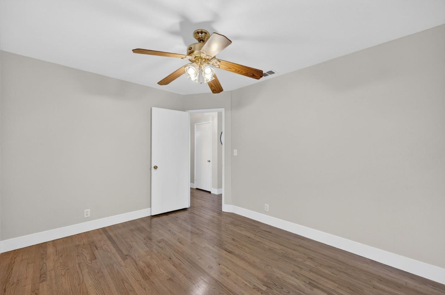 Detail Gallery Image 15 of 40 For 5027-5029 Williams Rd, San Jose,  CA 95129 - – Beds | – Baths