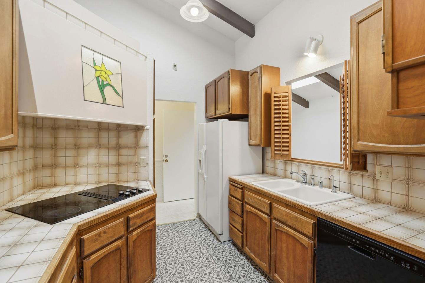 Detail Gallery Image 12 of 24 For 23725 Determine Ln, Monterey,  CA 93940 - 3 Beds | 2 Baths