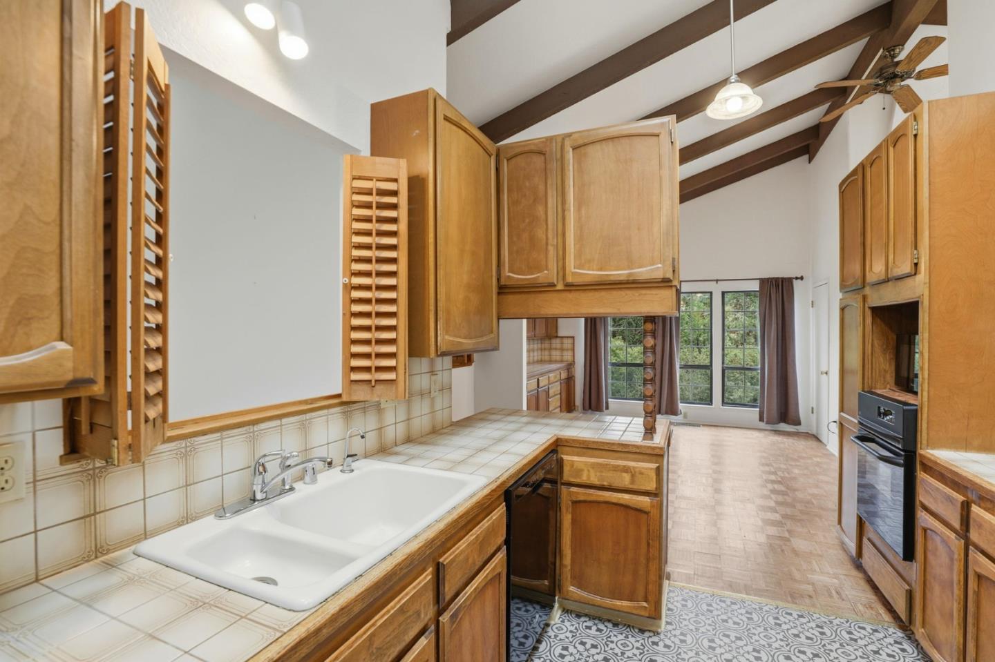 Detail Gallery Image 13 of 24 For 23725 Determine Ln, Monterey,  CA 93940 - 3 Beds | 2 Baths