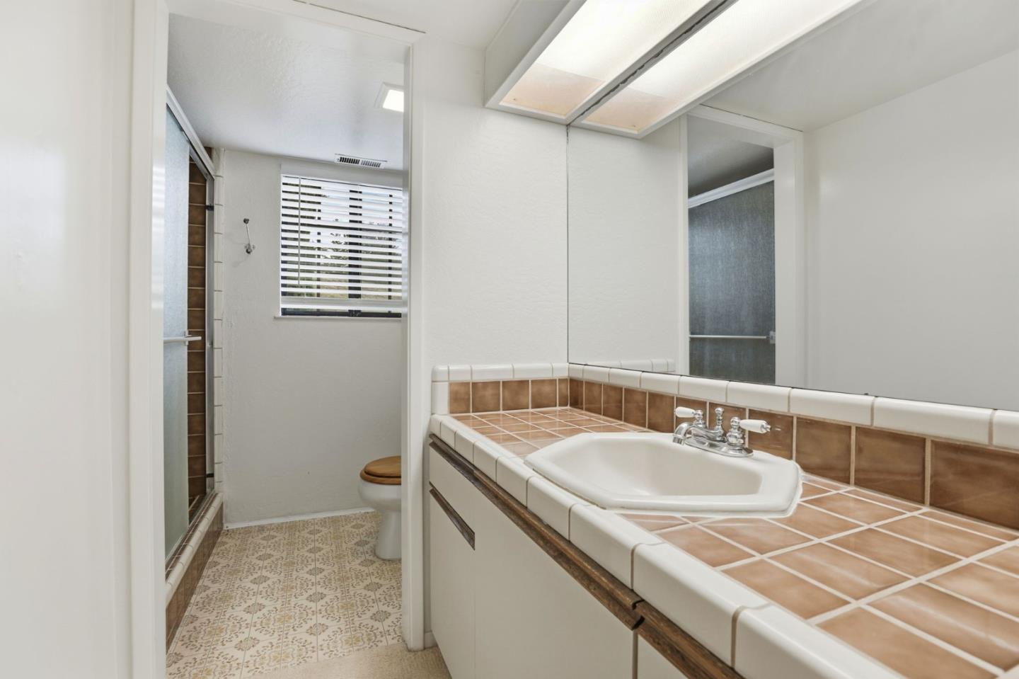 Detail Gallery Image 6 of 24 For 23725 Determine Ln, Monterey,  CA 93940 - 3 Beds | 2 Baths