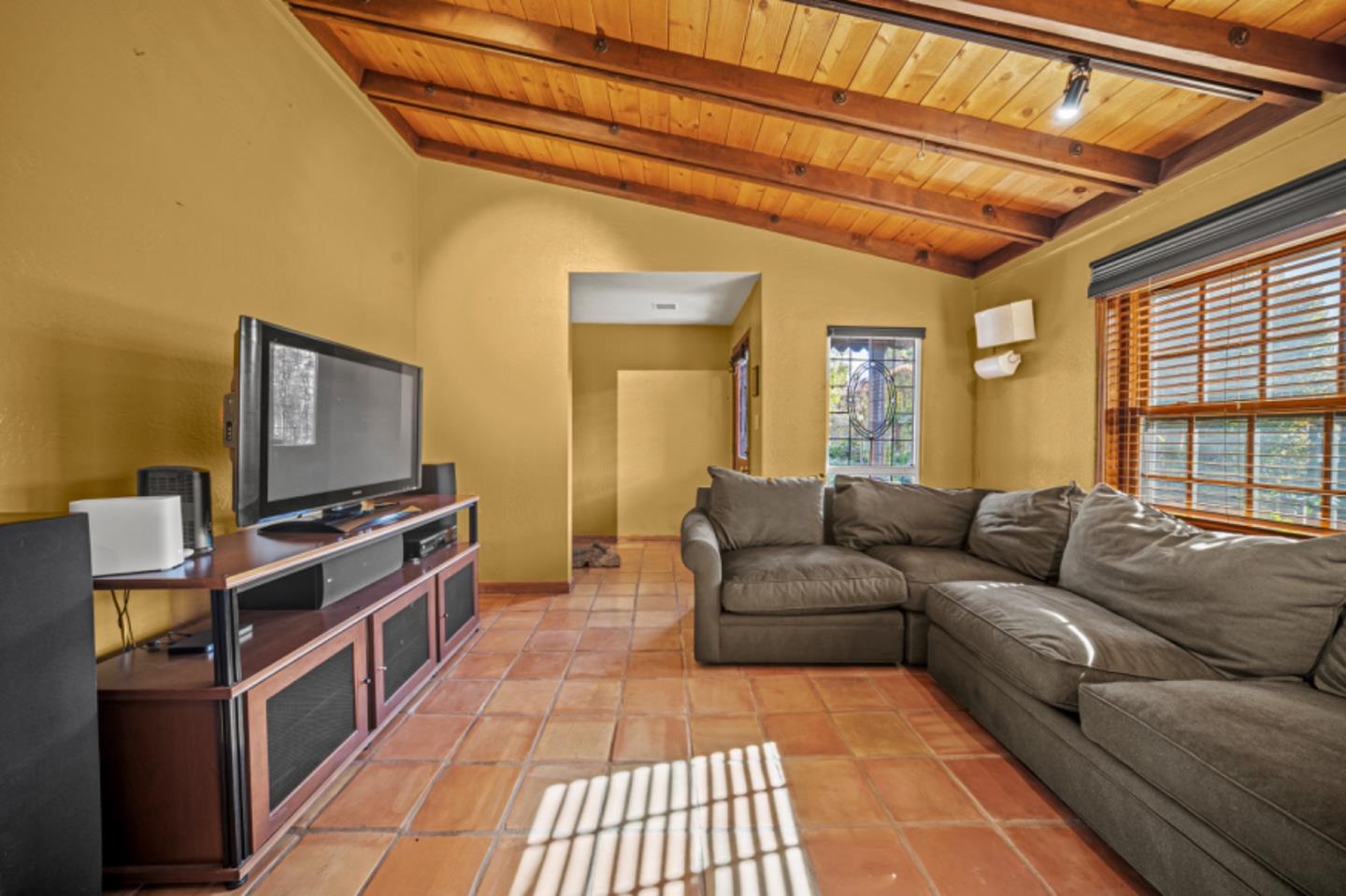 Detail Gallery Image 6 of 45 For 1497 Highland Pl, Seaside,  CA 93955 - 1 Beds | 1 Baths