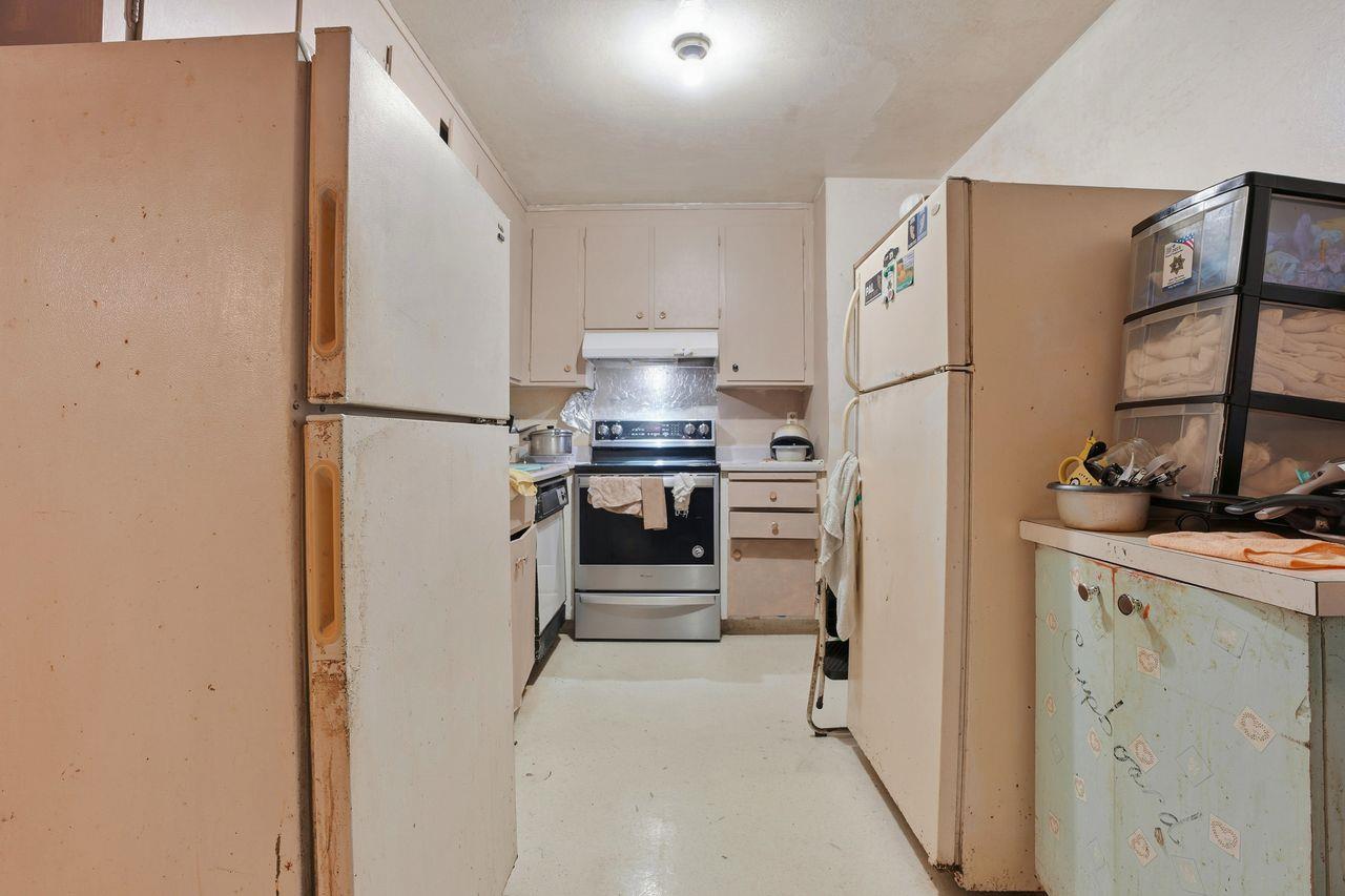 Detail Gallery Image 6 of 30 For 678 Hillside Blvd, Daly City,  CA 94014 - – Beds | – Baths