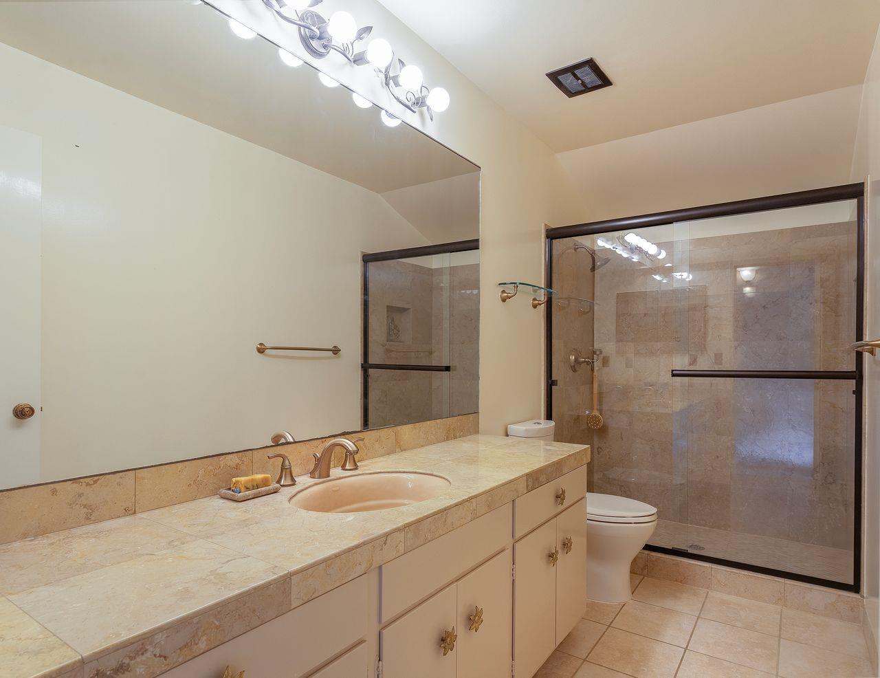 Detail Gallery Image 11 of 12 For 4 Country Club #2,  Pacific Grove,  CA 93950 - 3 Beds | 2 Baths