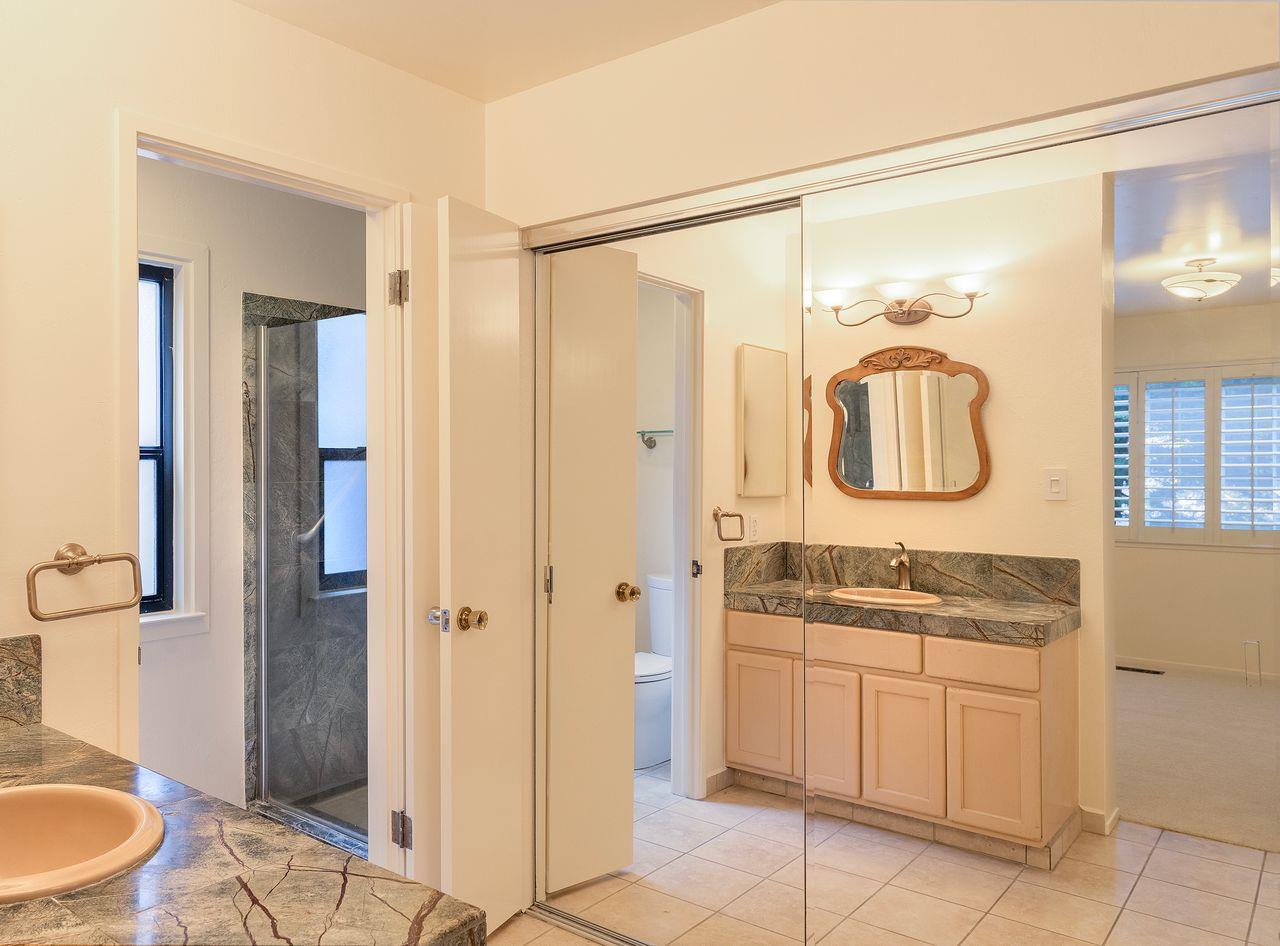 Detail Gallery Image 8 of 12 For 4 Country Club #2,  Pacific Grove,  CA 93950 - 3 Beds | 2 Baths