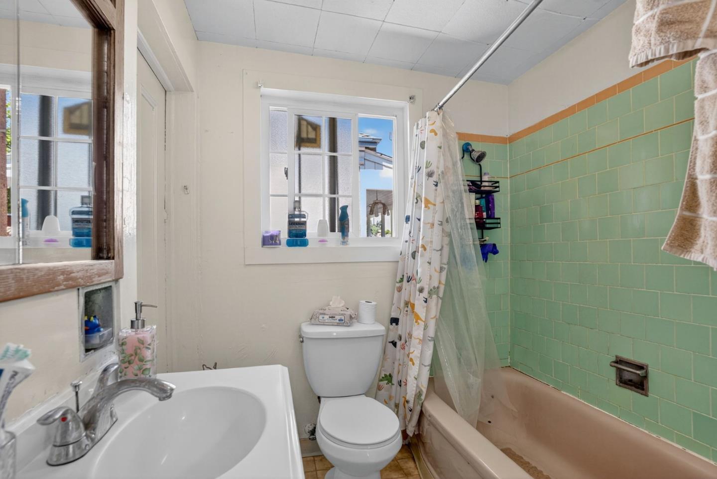 Detail Gallery Image 9 of 33 For 422 N 5th St, San Jose,  CA 95112 - – Beds | – Baths