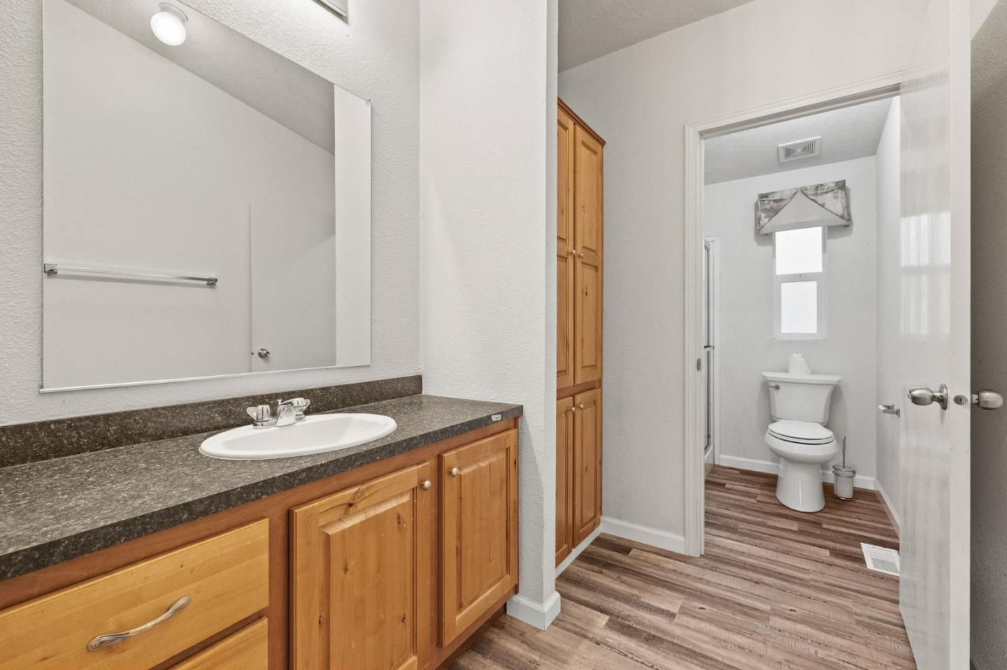 Detail Gallery Image 14 of 33 For 19307 Ferretti Rd, Groveland,  CA 95321 - 3 Beds | 2 Baths