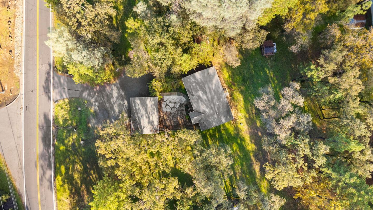 Detail Gallery Image 21 of 33 For 19307 Ferretti Rd, Groveland,  CA 95321 - 3 Beds | 2 Baths