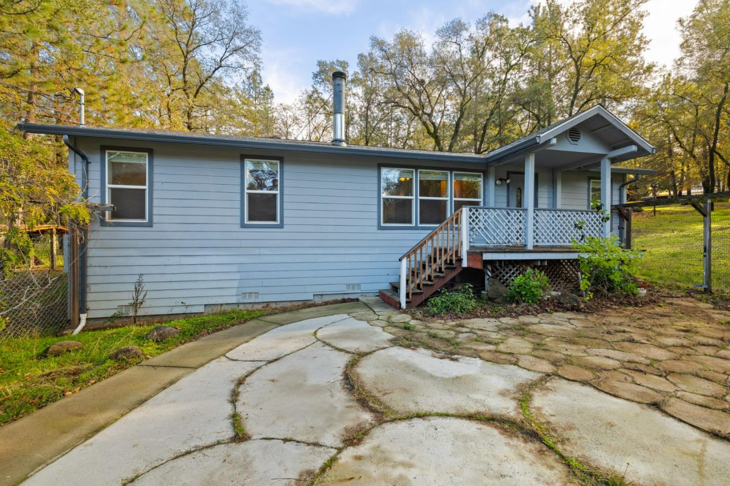 Detail Gallery Image 29 of 33 For 19307 Ferretti Rd, Groveland,  CA 95321 - 3 Beds | 2 Baths