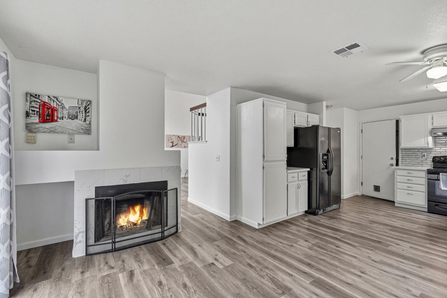 Detail Gallery Image 14 of 34 For 521 Sw Leamon St, Tracy,  CA 95376 - 3 Beds | 2/1 Baths