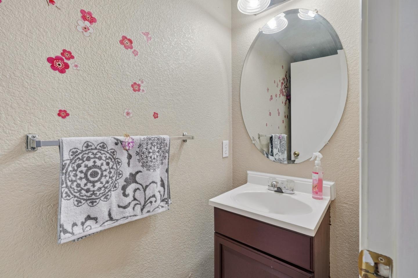 Detail Gallery Image 19 of 34 For 521 Sw Leamon St, Tracy,  CA 95376 - 3 Beds | 2/1 Baths