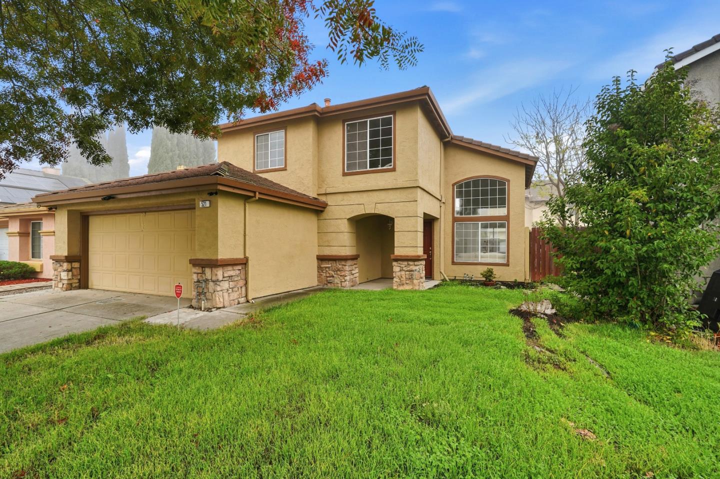 Detail Gallery Image 3 of 34 For 521 Sw Leamon St, Tracy,  CA 95376 - 3 Beds | 2/1 Baths