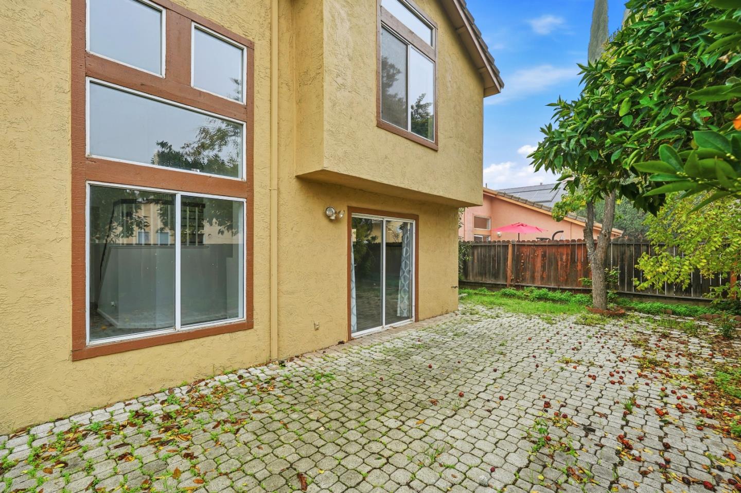 Detail Gallery Image 32 of 34 For 521 Sw Leamon St, Tracy,  CA 95376 - 3 Beds | 2/1 Baths