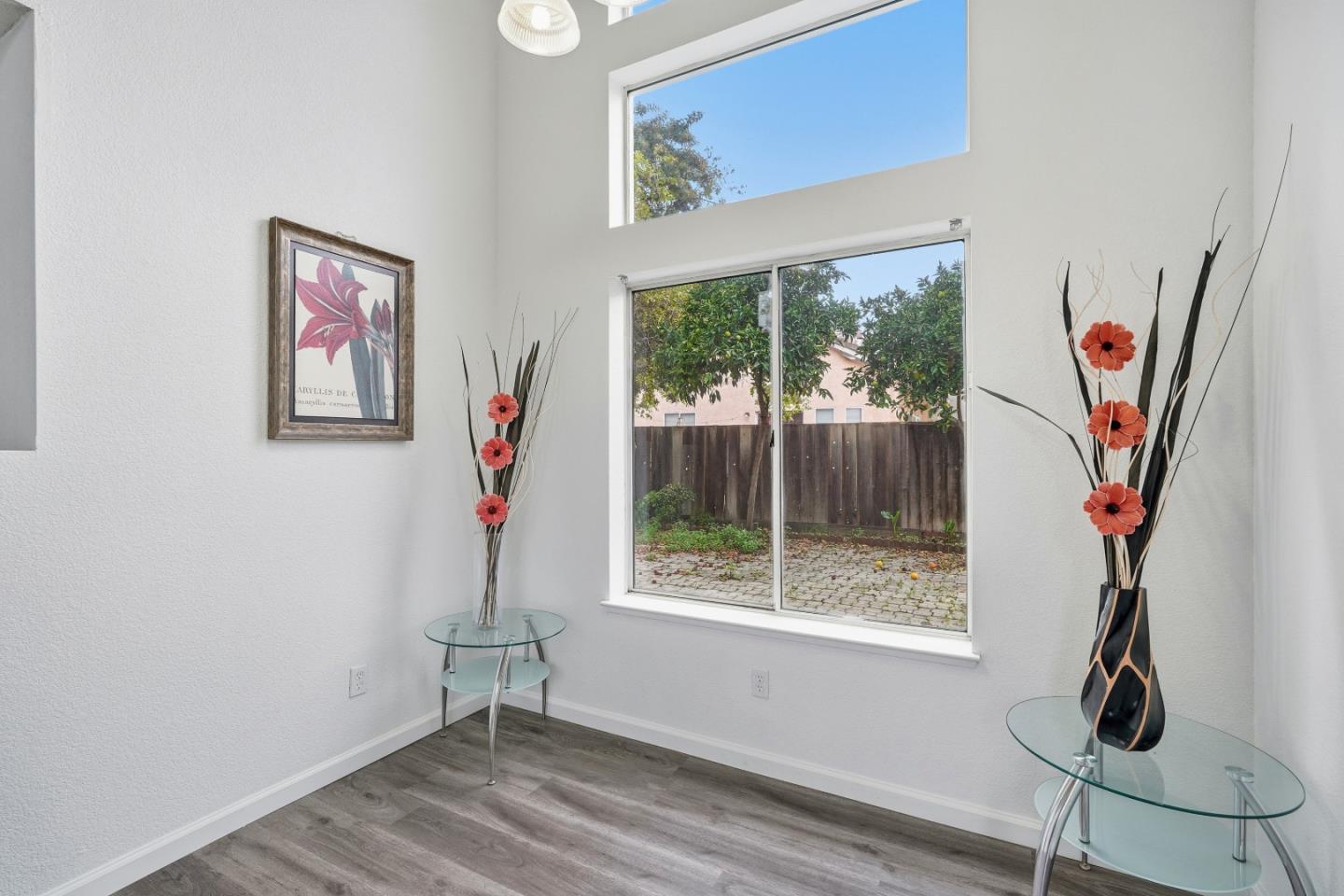 Detail Gallery Image 5 of 34 For 521 Sw Leamon St, Tracy,  CA 95376 - 3 Beds | 2/1 Baths