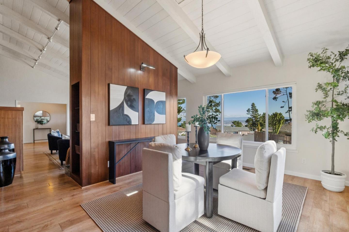 Detail Gallery Image 15 of 63 For 3 Sommerset Rise, Monterey,  CA 93940 - 4 Beds | 3 Baths