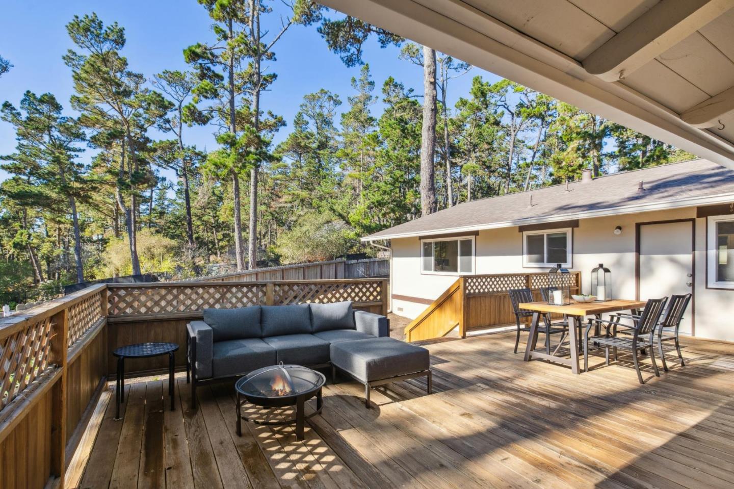 Detail Gallery Image 22 of 63 For 3 Sommerset Rise, Monterey,  CA 93940 - 4 Beds | 3 Baths