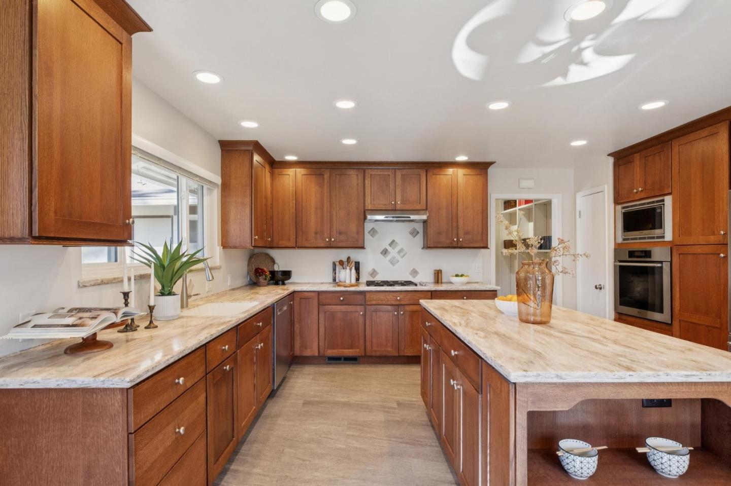 Detail Gallery Image 24 of 63 For 3 Sommerset Rise, Monterey,  CA 93940 - 4 Beds | 3 Baths