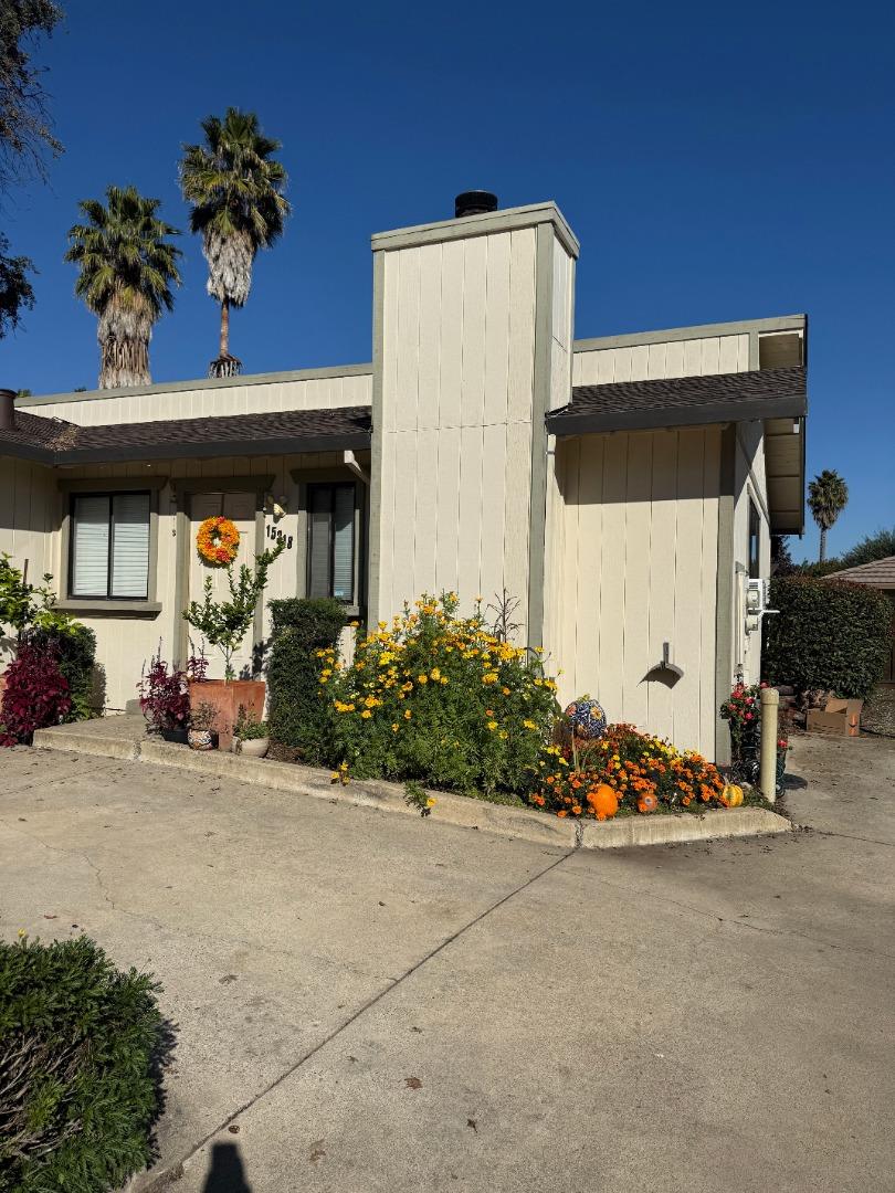 Detail Gallery Image 2 of 4 For 15318 Calle Enrique, Morgan Hill,  CA 95037 - 3 Beds | 2 Baths