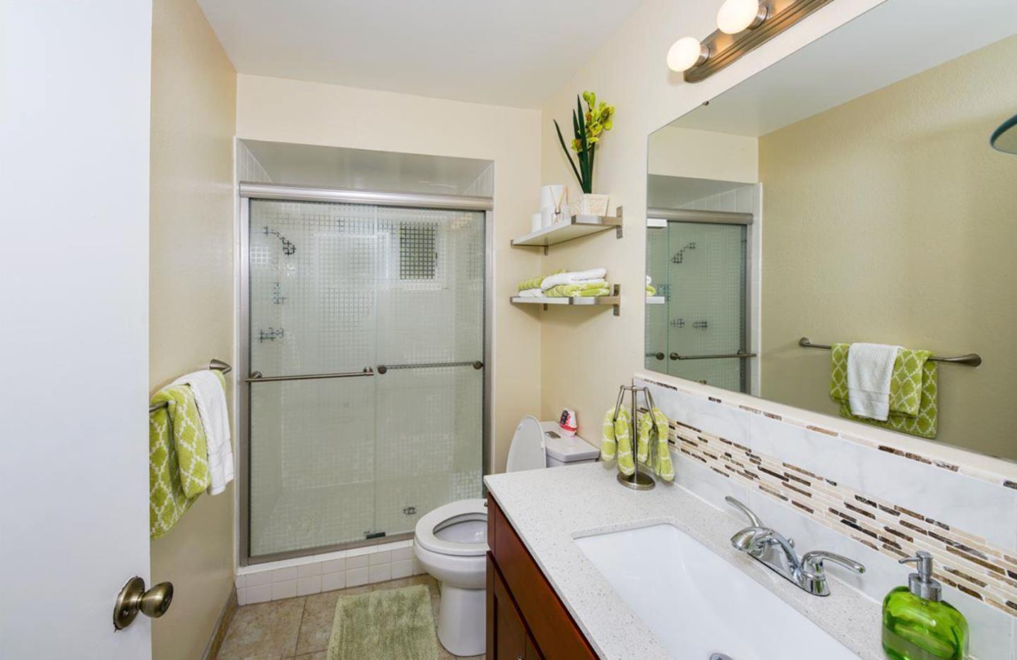 Detail Gallery Image 7 of 11 For 2273 Beckham Way, Hayward,  CA 94541 - 4 Beds | 3 Baths