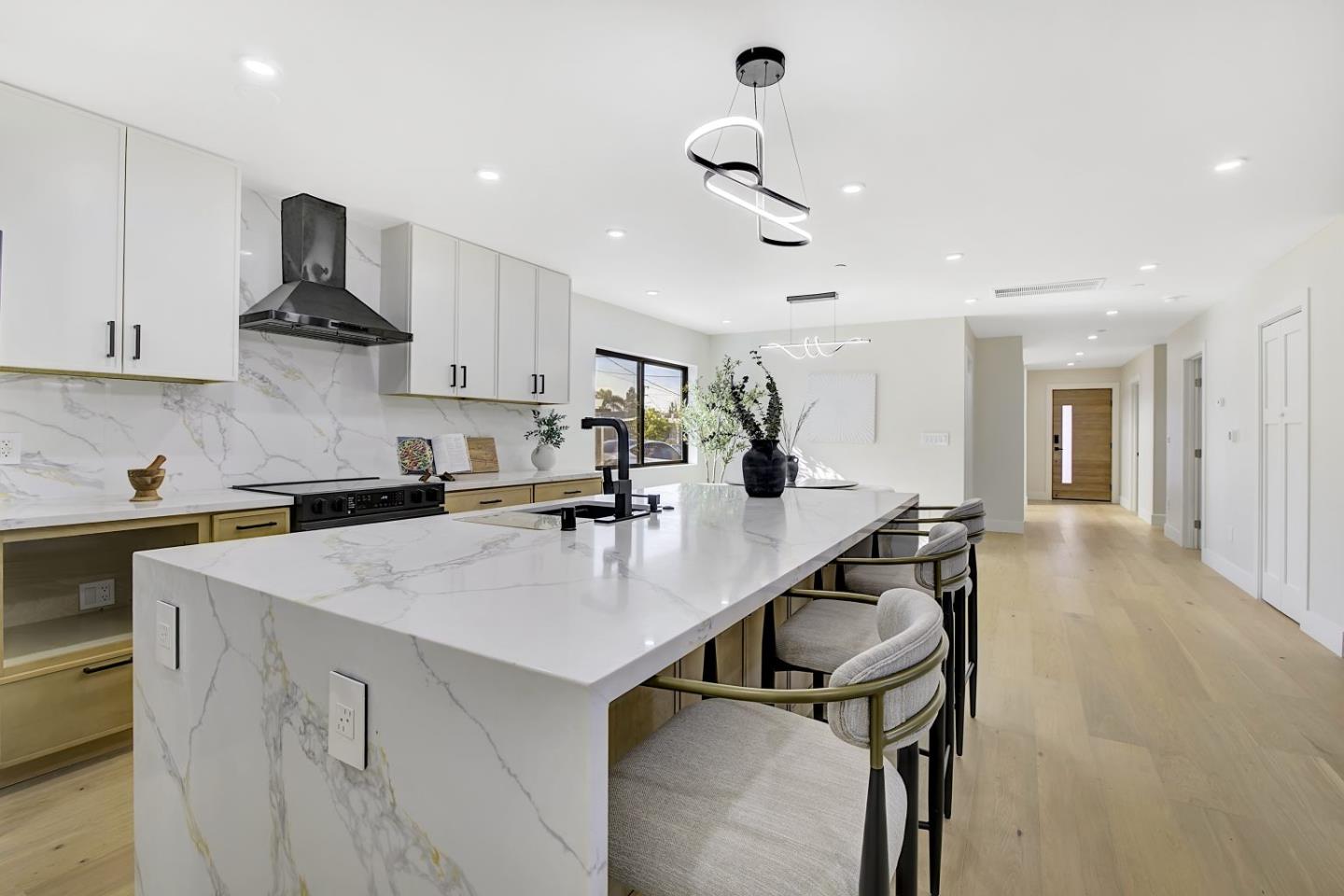 Detail Gallery Image 15 of 59 For 644 Johanna Ave, Sunnyvale,  CA 94085 - 6 Beds | 5 Baths