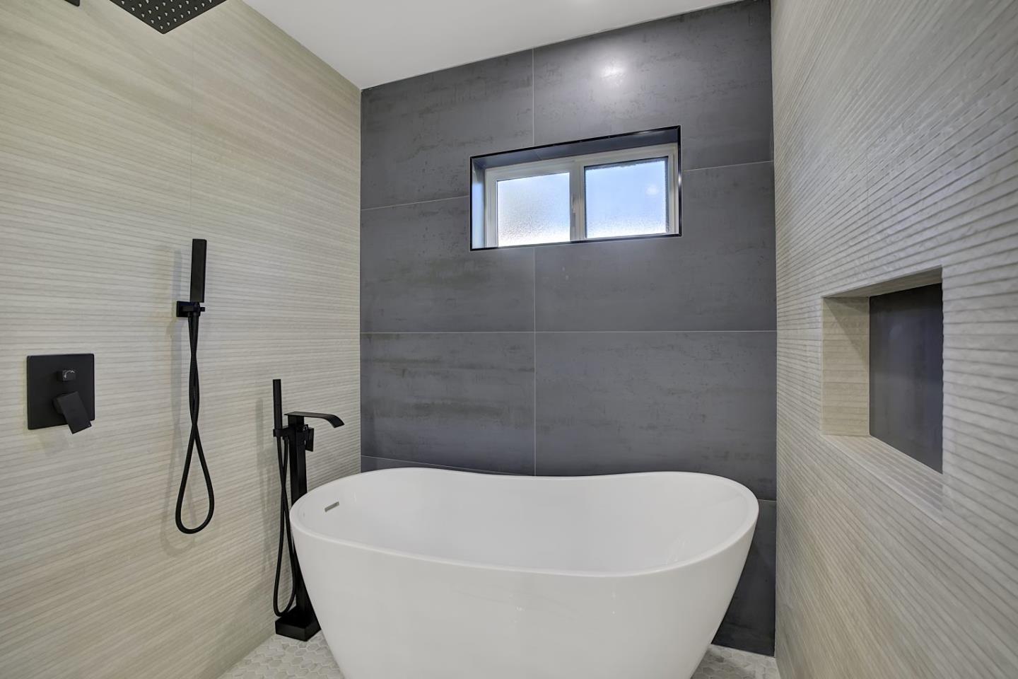 Detail Gallery Image 27 of 59 For 644 Johanna Ave, Sunnyvale,  CA 94085 - 6 Beds | 5 Baths