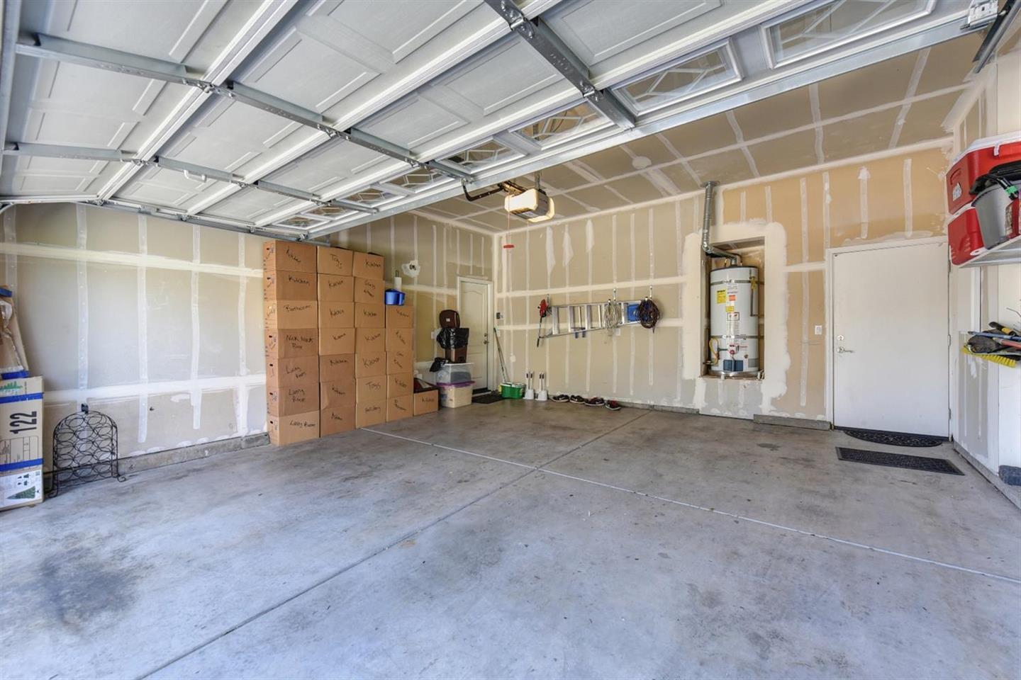 Detail Gallery Image 24 of 27 For 3557 Rainsong Cir, Rancho Cordova,  CA 95670 - 3 Beds | 2 Baths