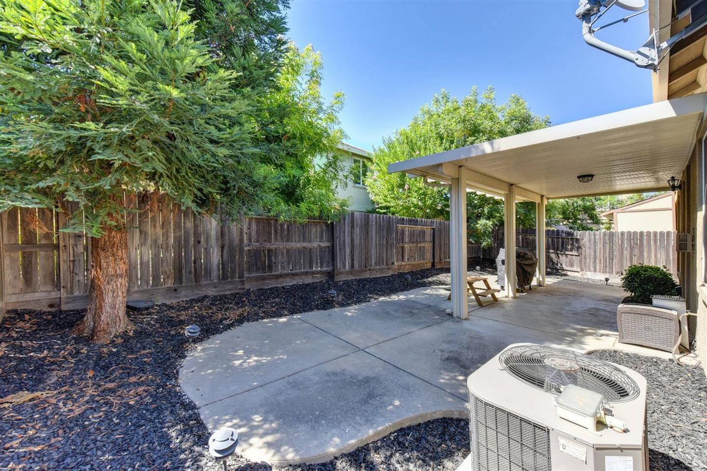 Detail Gallery Image 25 of 27 For 3557 Rainsong Cir, Rancho Cordova,  CA 95670 - 3 Beds | 2 Baths