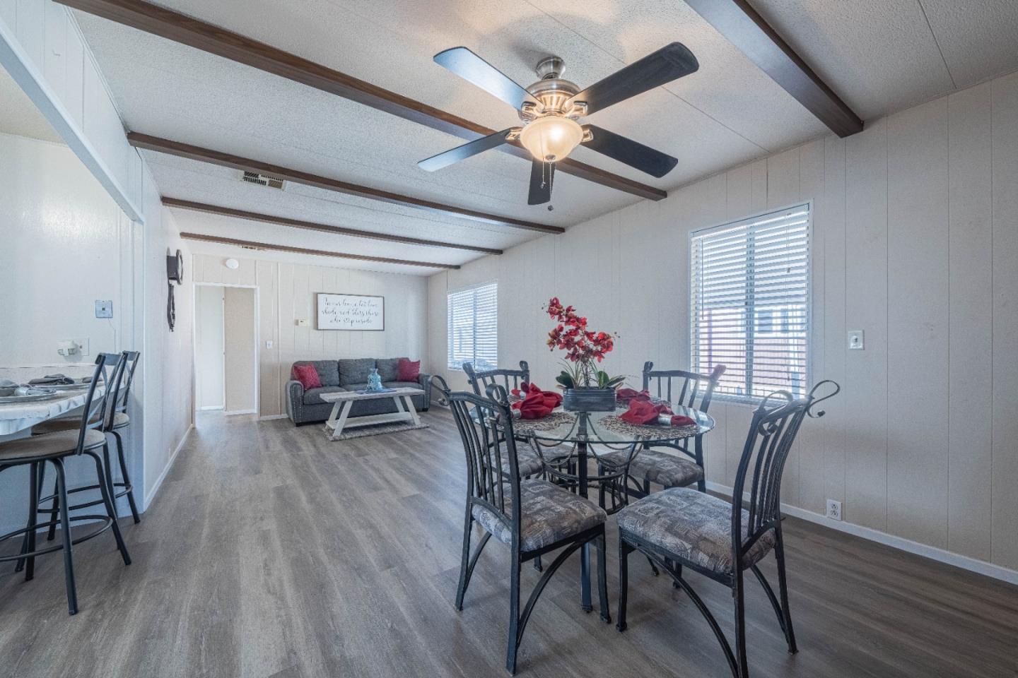 Detail Gallery Image 10 of 33 For 55 San Juan Grade Rd #95,  Salinas,  CA 93906 - 2 Beds | 2 Baths