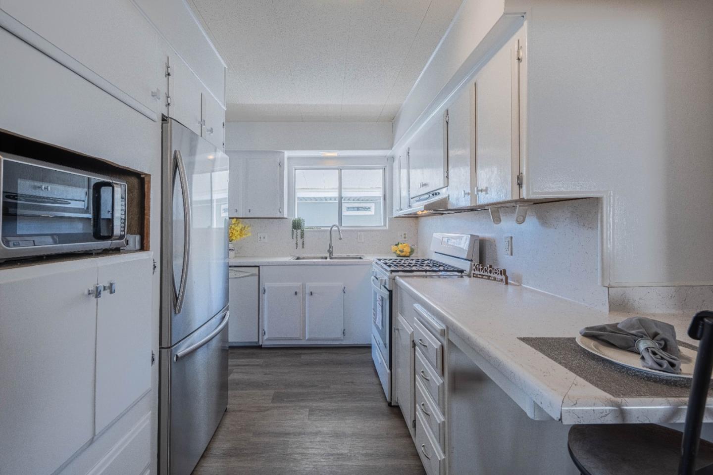 Detail Gallery Image 13 of 33 For 55 San Juan Grade Rd #95,  Salinas,  CA 93906 - 2 Beds | 2 Baths