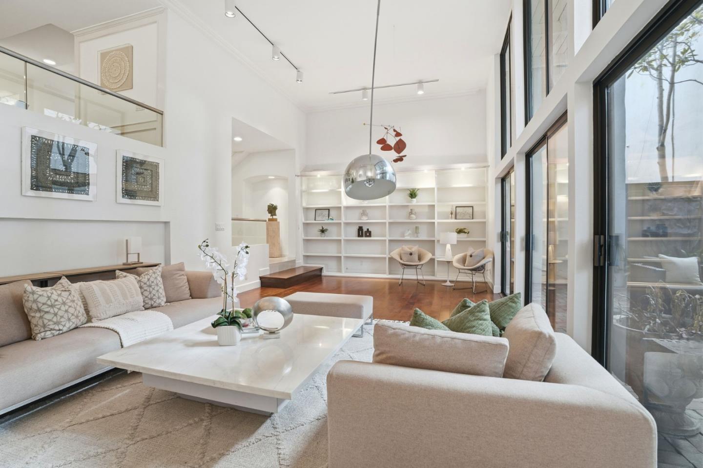 Detail Gallery Image 11 of 48 For 1621 Stone Pine Ln, Menlo Park,  CA 94025 - 3 Beds | 2/1 Baths