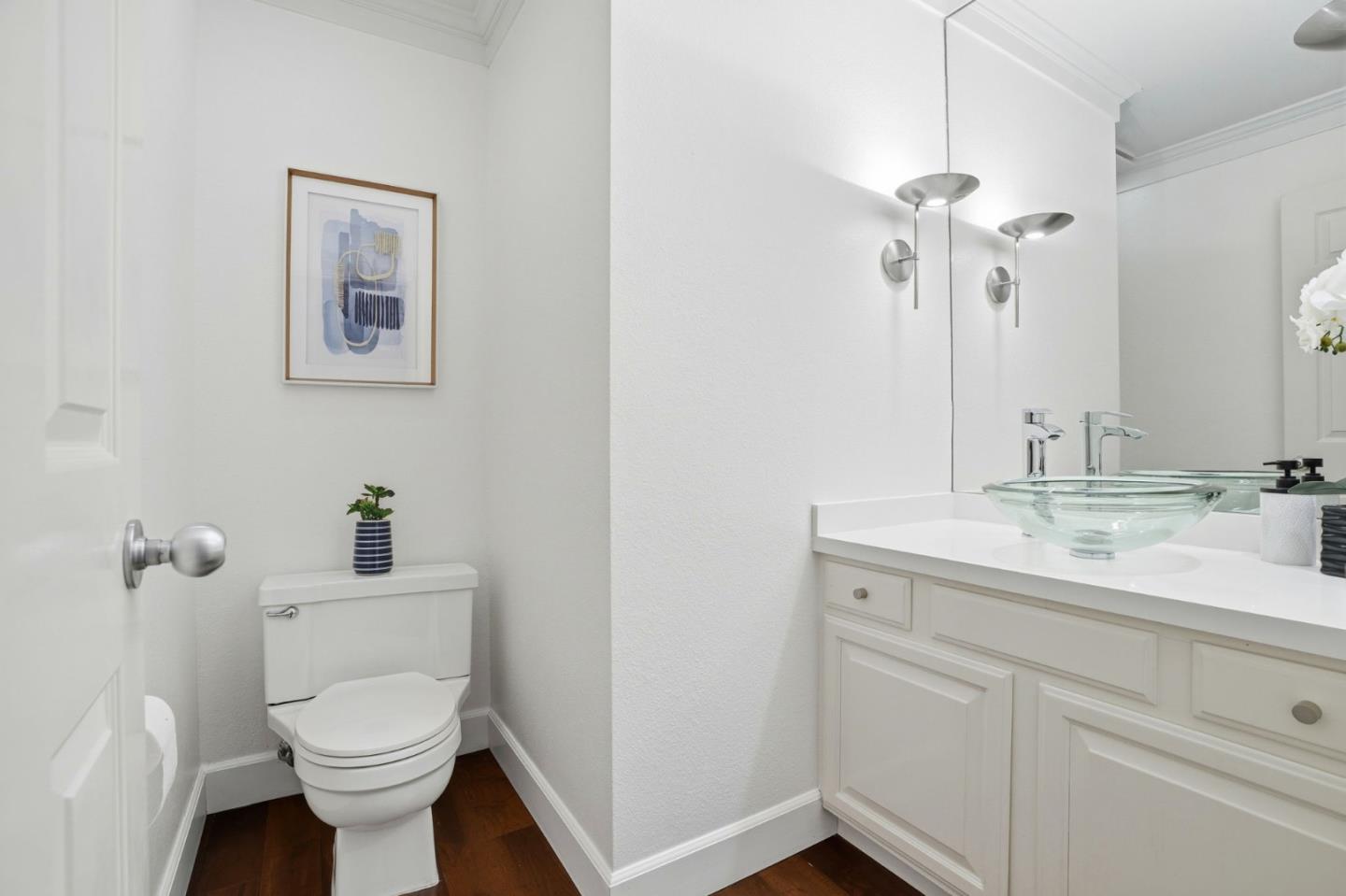 Detail Gallery Image 17 of 48 For 1621 Stone Pine Ln, Menlo Park,  CA 94025 - 3 Beds | 2/1 Baths