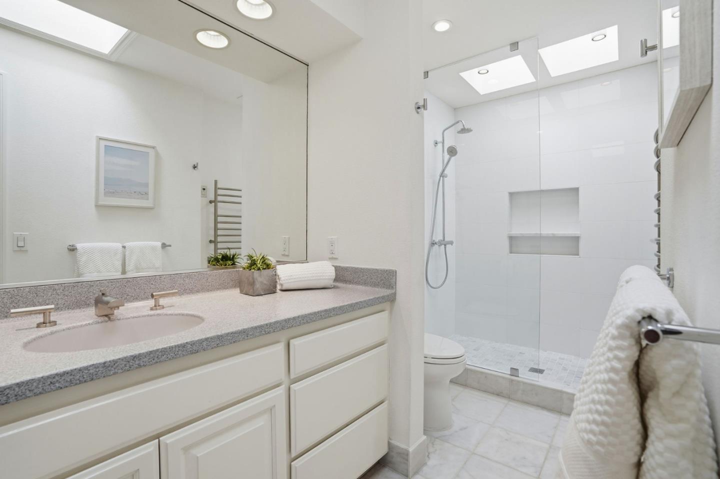 Detail Gallery Image 29 of 48 For 1621 Stone Pine Ln, Menlo Park,  CA 94025 - 3 Beds | 2/1 Baths