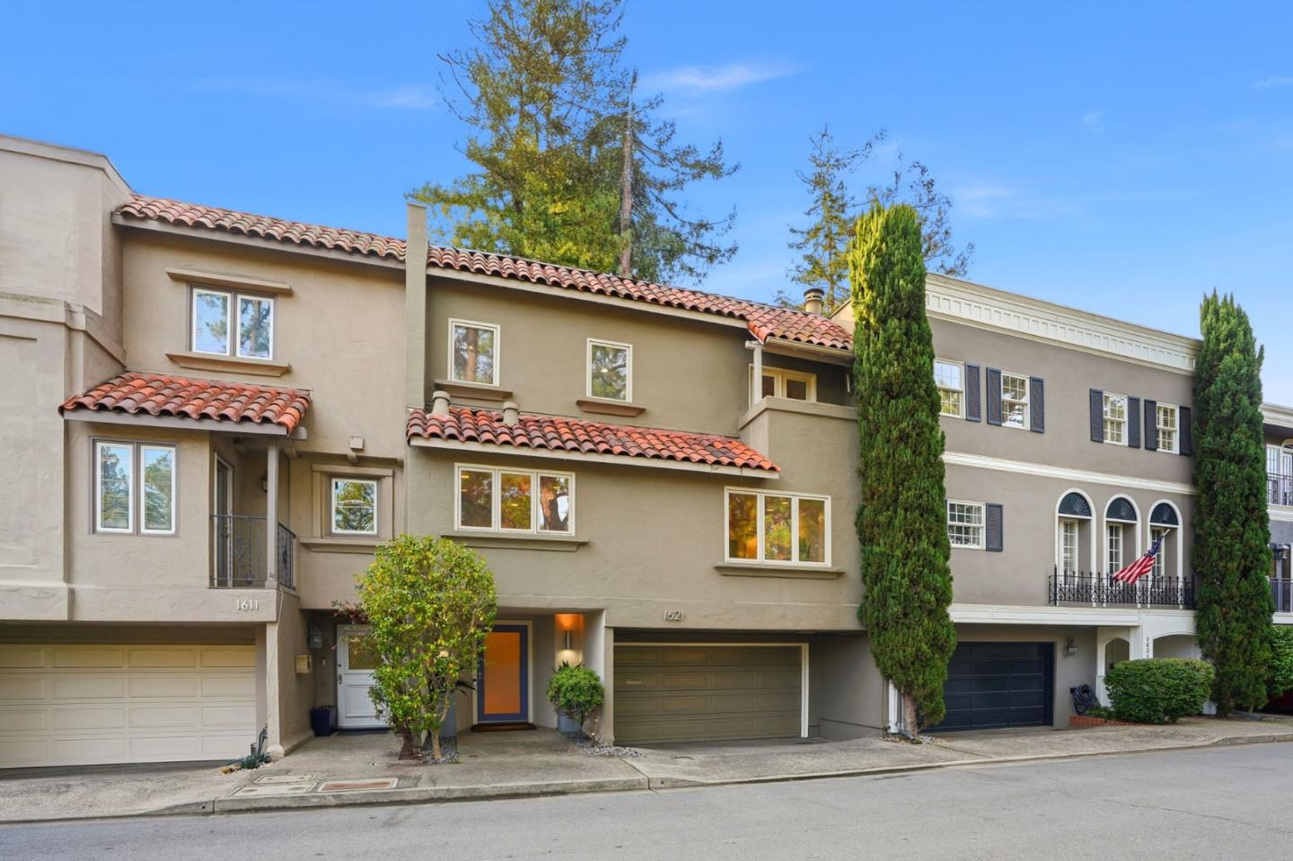 Detail Gallery Image 3 of 48 For 1621 Stone Pine Ln, Menlo Park,  CA 94025 - 3 Beds | 2/1 Baths