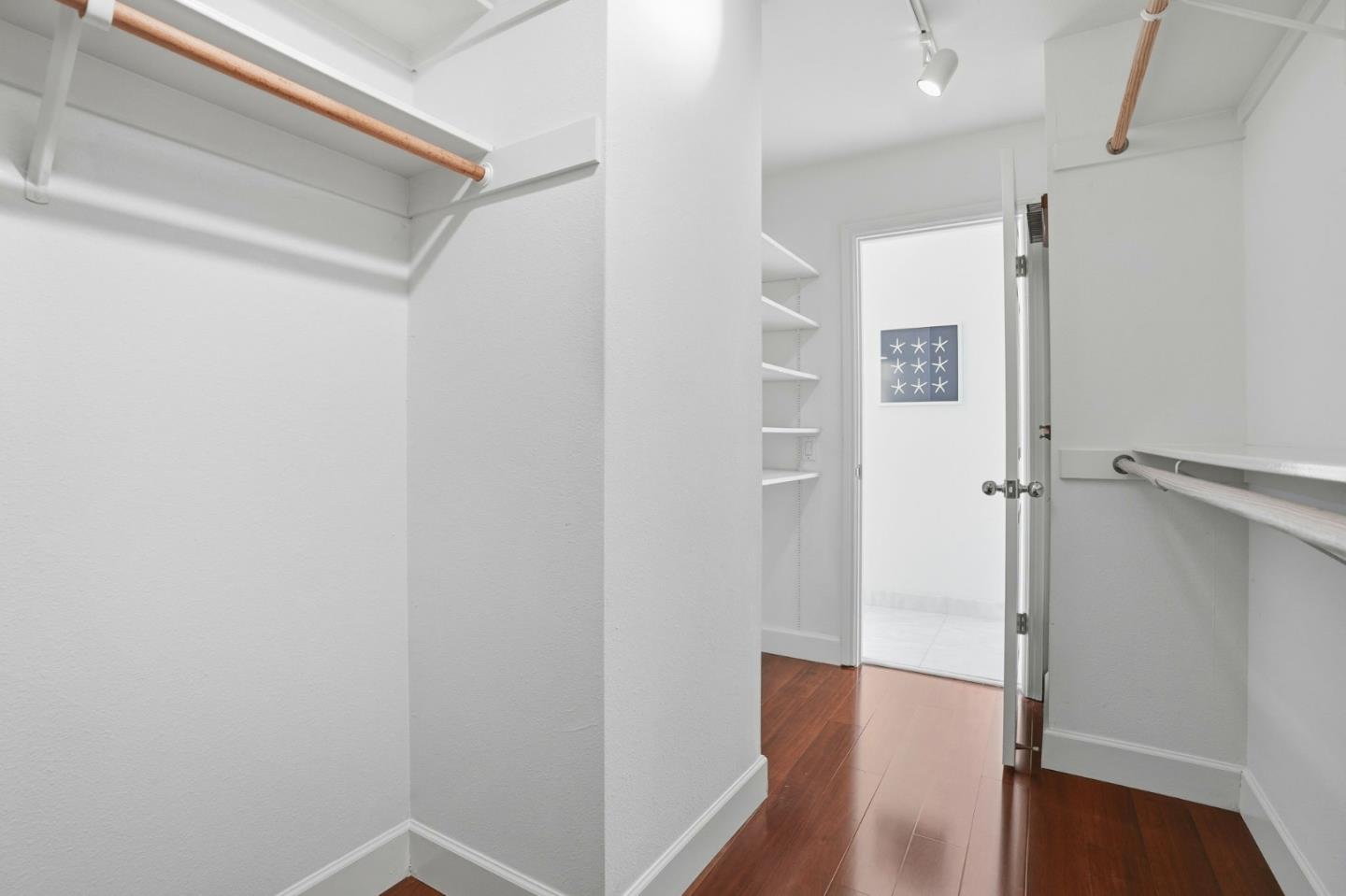 Detail Gallery Image 35 of 48 For 1621 Stone Pine Ln, Menlo Park,  CA 94025 - 3 Beds | 2/1 Baths