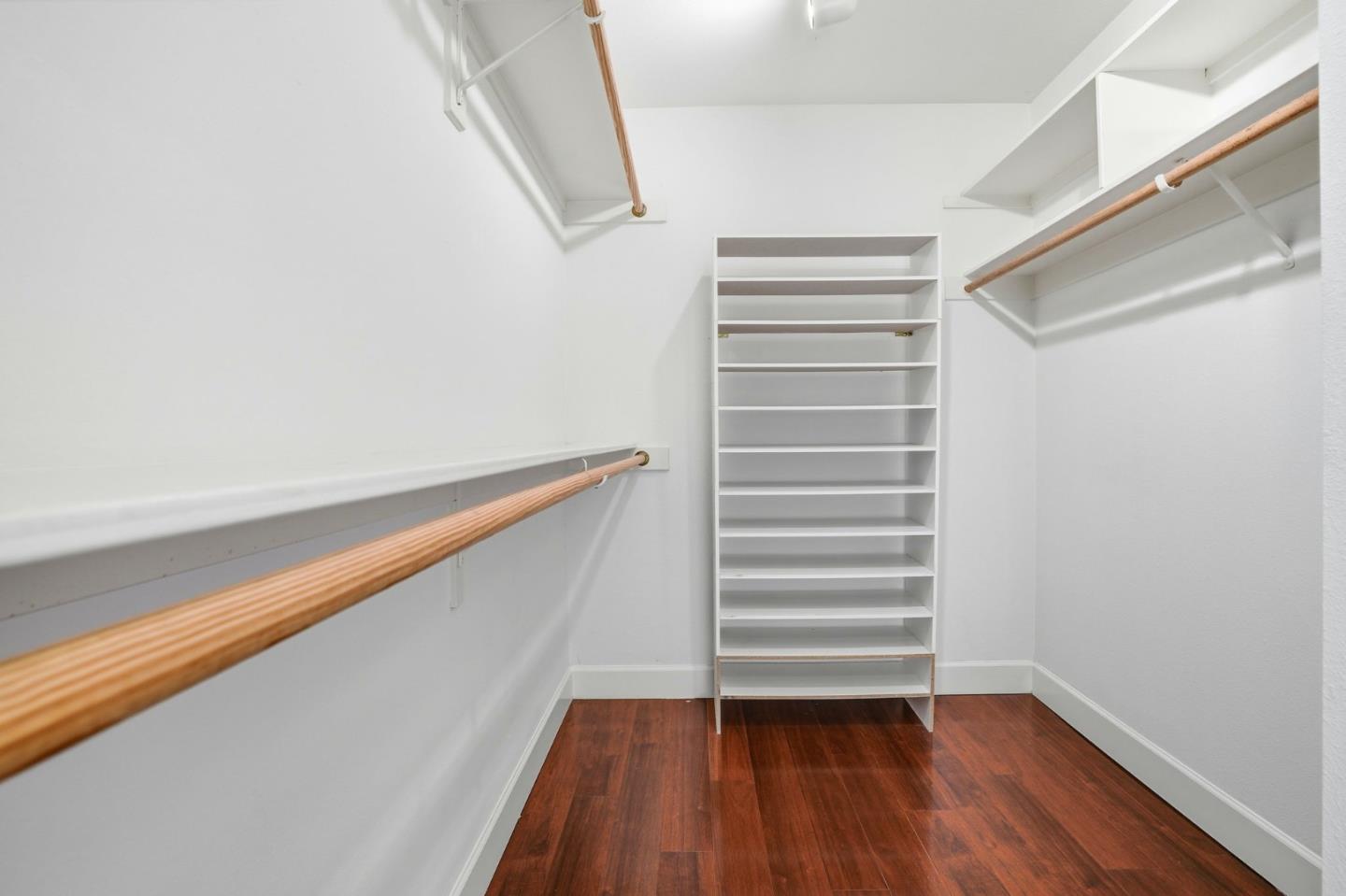 Detail Gallery Image 36 of 48 For 1621 Stone Pine Ln, Menlo Park,  CA 94025 - 3 Beds | 2/1 Baths