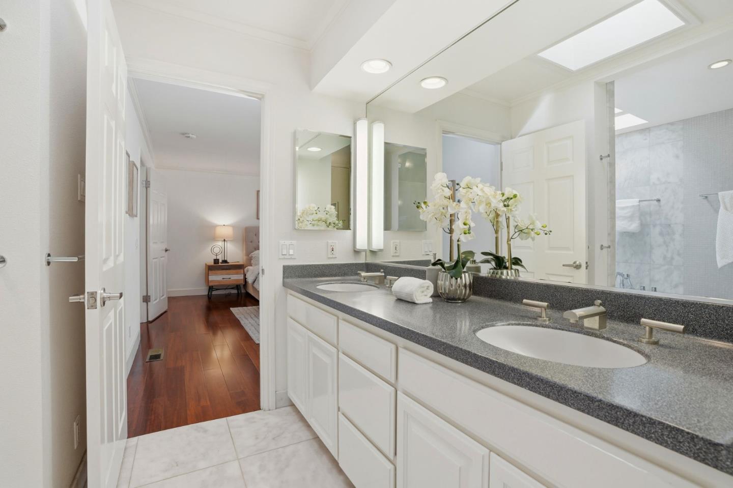 Detail Gallery Image 40 of 48 For 1621 Stone Pine Ln, Menlo Park,  CA 94025 - 3 Beds | 2/1 Baths