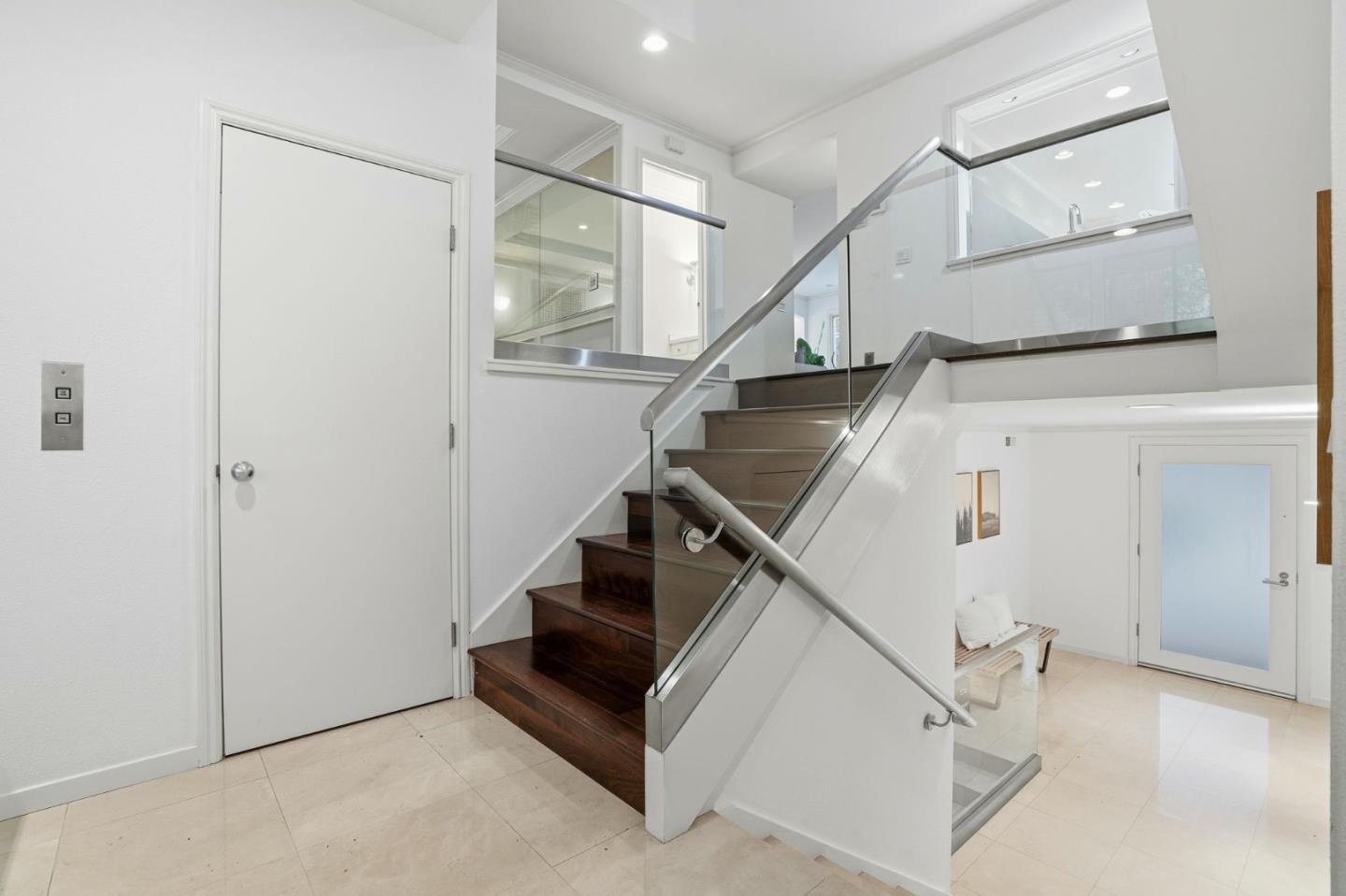 Detail Gallery Image 8 of 48 For 1621 Stone Pine Ln, Menlo Park,  CA 94025 - 3 Beds | 2/1 Baths