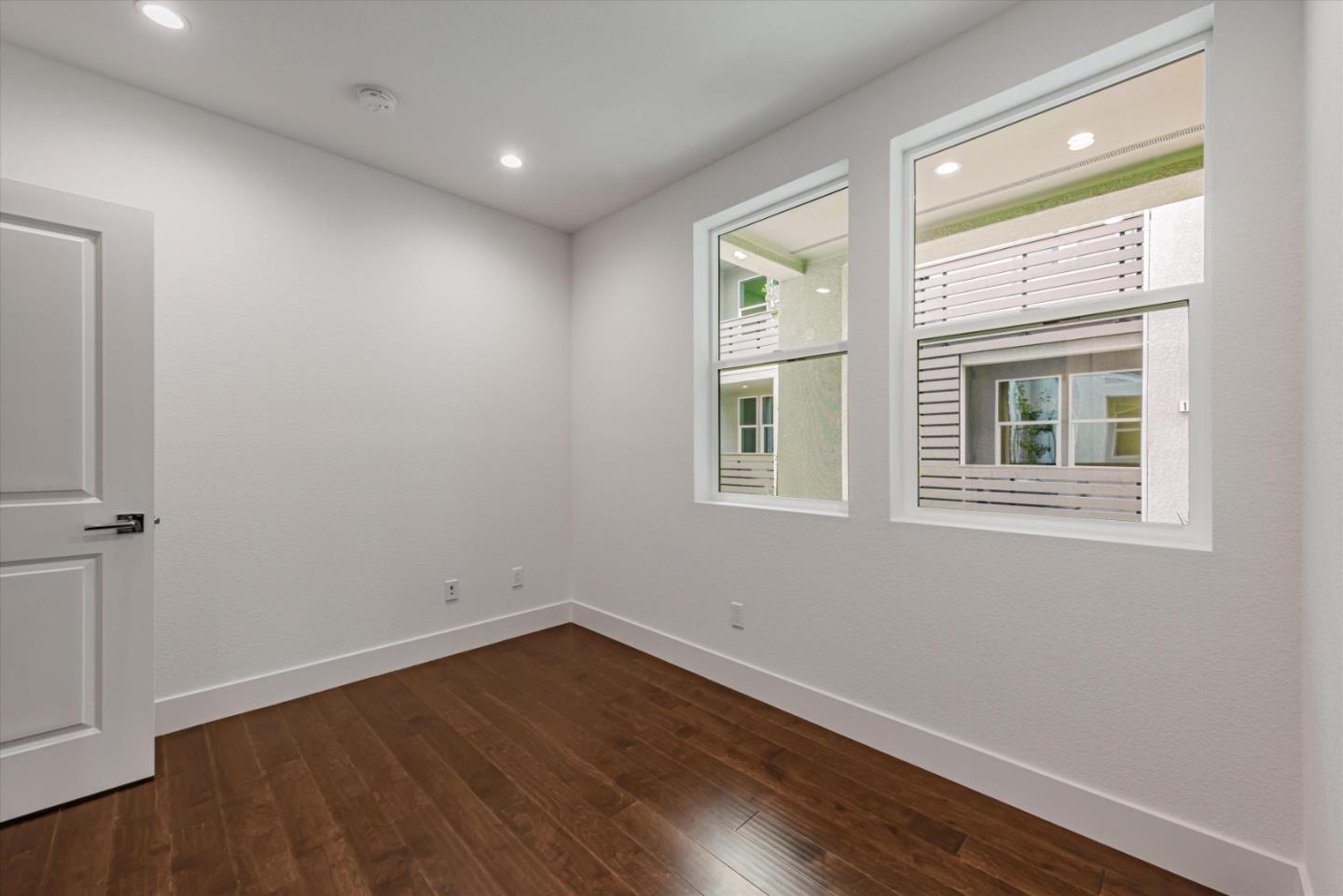 Detail Gallery Image 10 of 16 For 2110 Ivory Ter, San Ramon,  CA 94583 - 3 Beds | 3/1 Baths