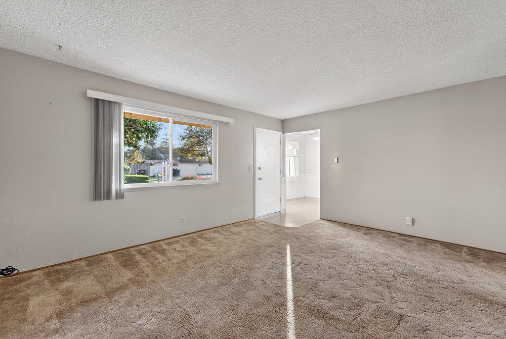 Detail Gallery Image 4 of 34 For 8 Carita Ct, Watsonville,  CA 95076 - 2 Beds | 1 Baths