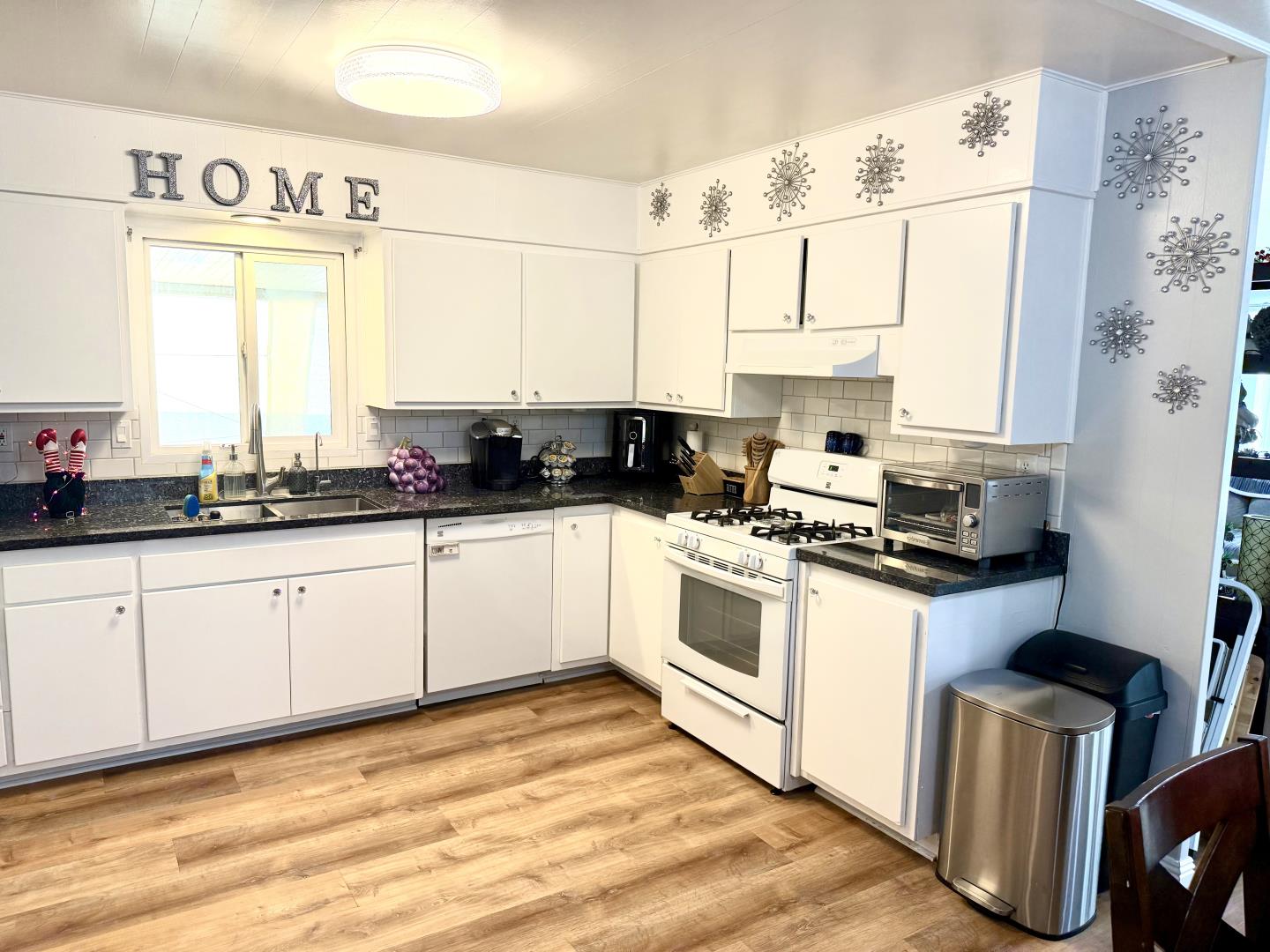 Detail Gallery Image 4 of 21 For 165 Blossom Hill #304,  San Jose,  CA 95123 - 2 Beds | 2 Baths