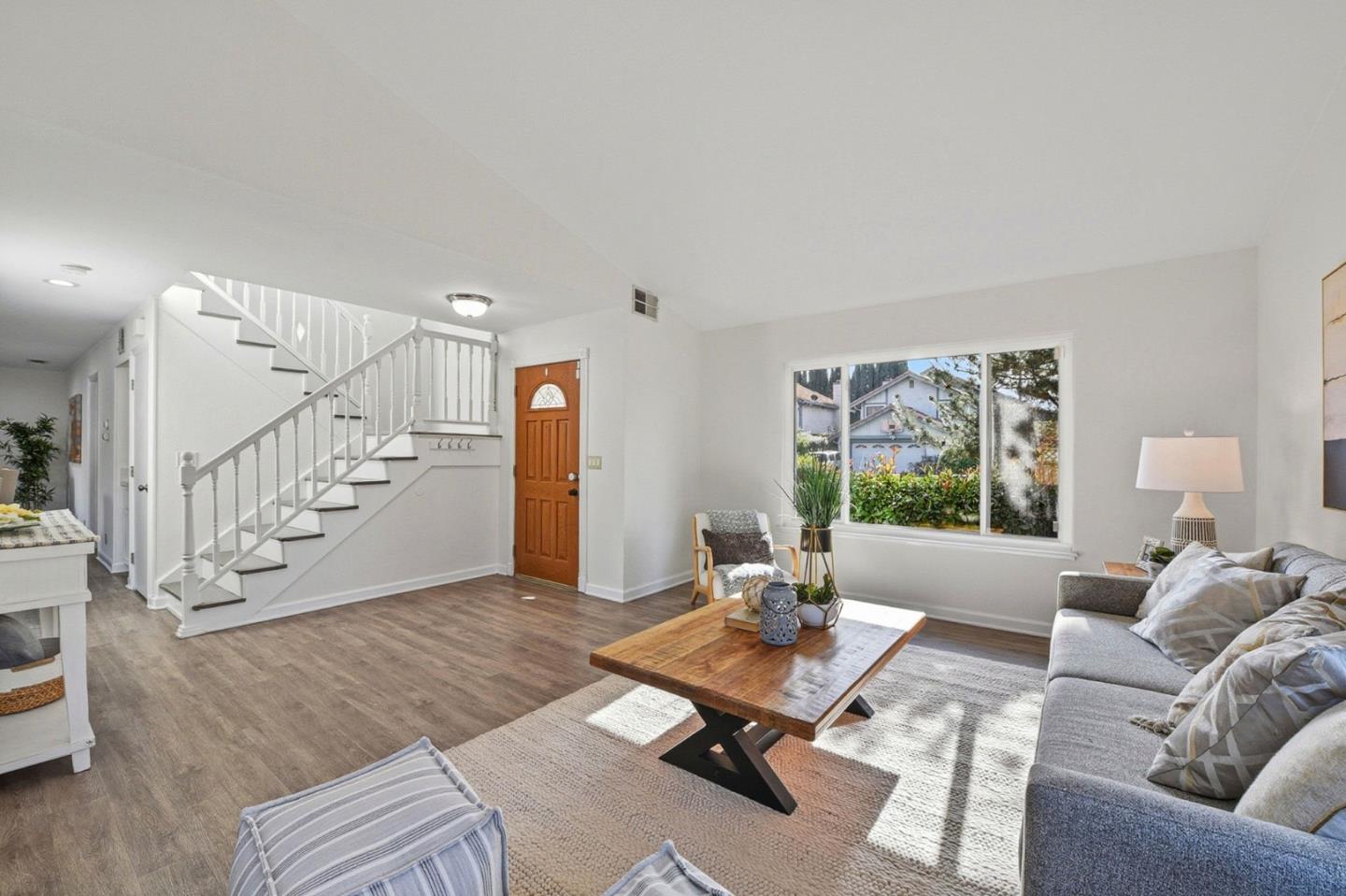 Detail Gallery Image 14 of 36 For 3205 Gateland Ct, San Jose,  CA 95148 - 6 Beds | 3/1 Baths