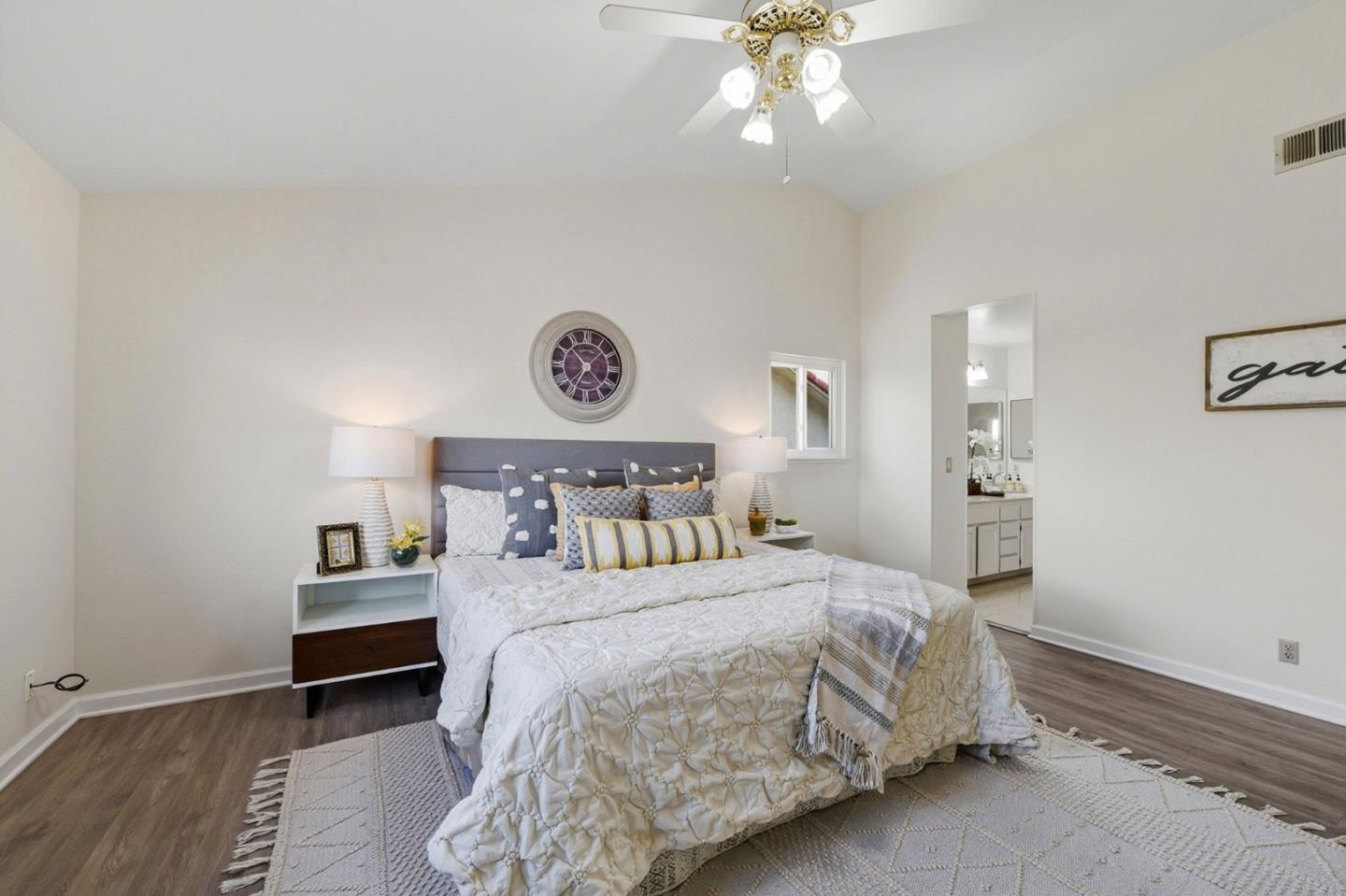 Detail Gallery Image 16 of 36 For 3205 Gateland Ct, San Jose,  CA 95148 - 6 Beds | 3/1 Baths