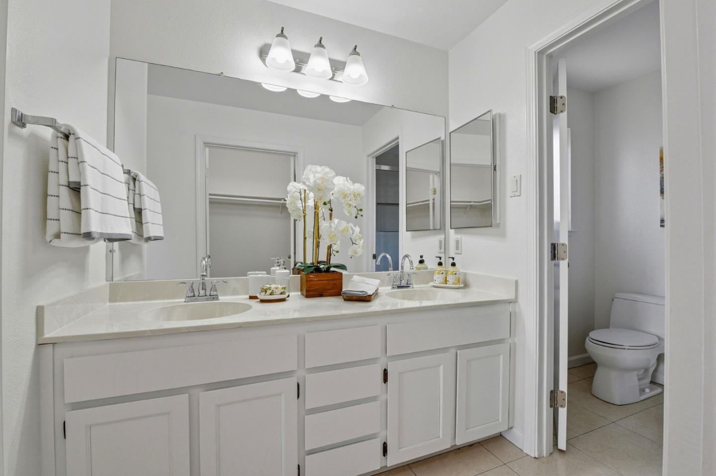 Detail Gallery Image 18 of 36 For 3205 Gateland Ct, San Jose,  CA 95148 - 6 Beds | 3/1 Baths