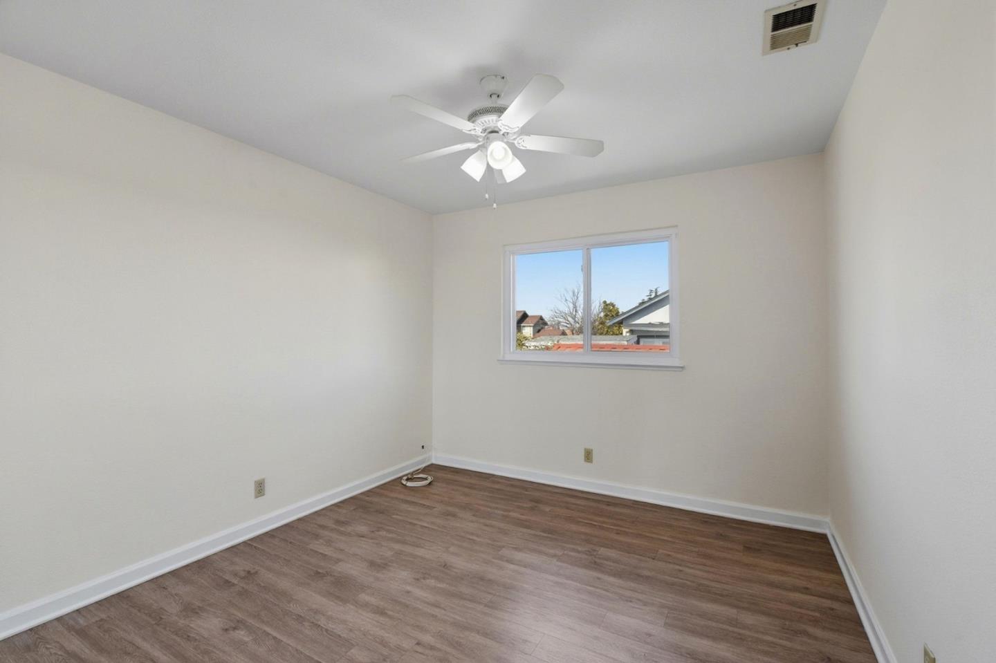 Detail Gallery Image 24 of 36 For 3205 Gateland Ct, San Jose,  CA 95148 - 6 Beds | 3/1 Baths