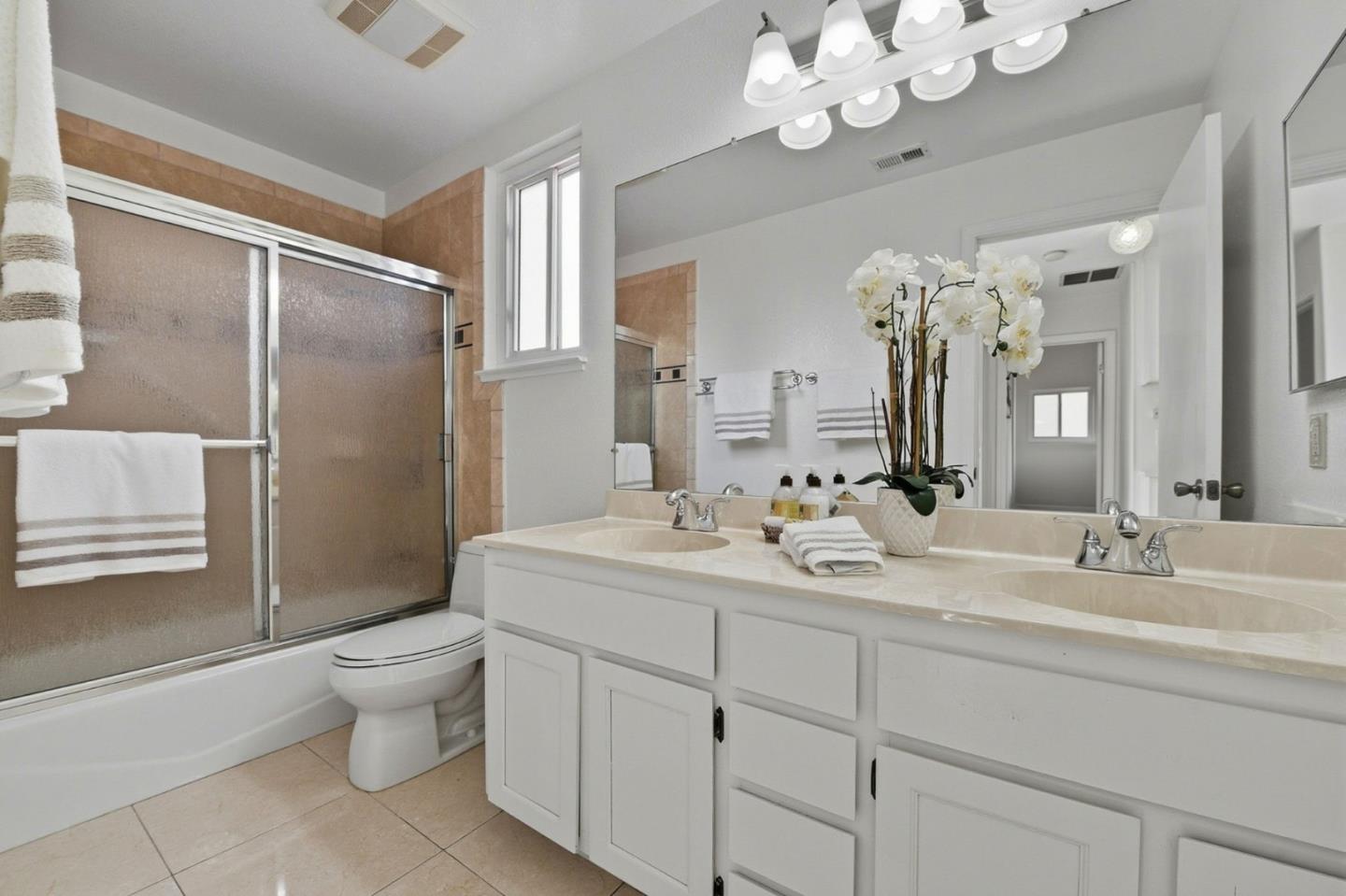 Detail Gallery Image 29 of 36 For 3205 Gateland Ct, San Jose,  CA 95148 - 6 Beds | 3/1 Baths